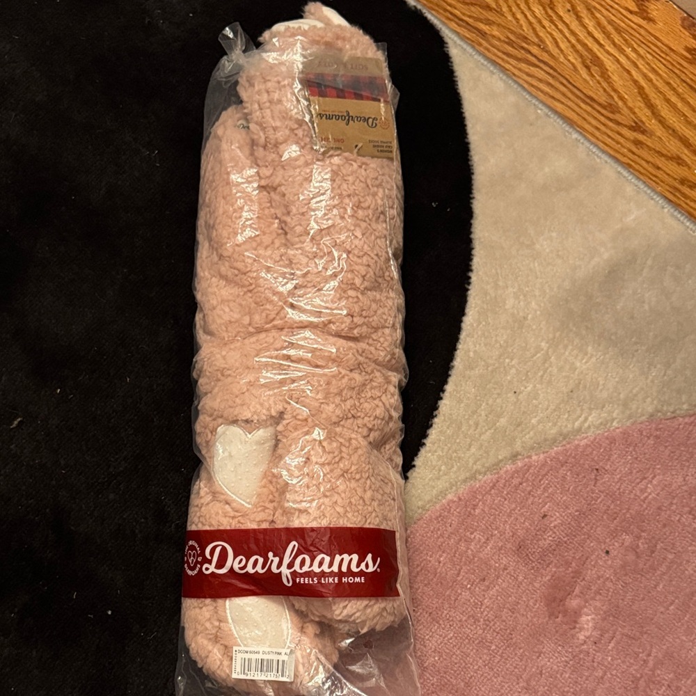 Dearfoams Plush Pink Slippers